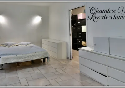 Annonces immobilières à Vouzailles 86170 longère maison plain-pied géothermie Parthenay Neuville-de-Poitou Poitiers - chambre 1 rez-de-chaussée - agence immobilière - Buxerolles 86180