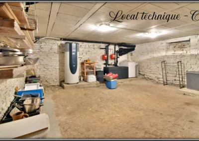 Annonces immobilières à Vouzailles 86170 longère maison plain-pied géothermie Parthenay Neuville-de-Poitou Poitiers - local technique cave - agence immobilière - Buxerolles 86180