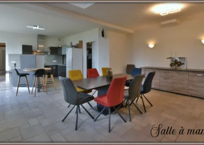 Annonces immobilières à Vouzailles 86170 longère maison plain-pied géothermie Parthenay Neuville-de-Poitou Poitiers - salle à manger - agence immobilière - Buxerolles 86180