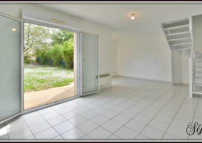 Annonces immobilières à Poitiers 86000 maison T4 avec jardin séjour lumineux - agence immobilière - Buxerolles 86180