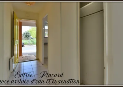 Annonces immobilières à Poitiers 86000 maison T4 avec jardin entrée placard - agence immobilière - Buxerolles 86180