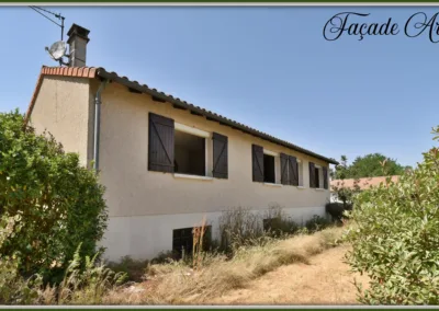 Annonces immobilières à Buxerolles 86180 - Façade arrière et jardin maison - agence immobilière